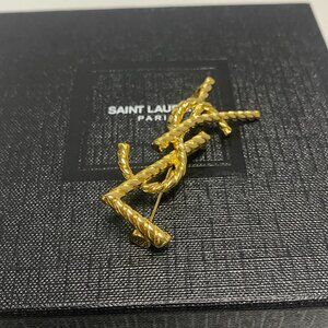 Women's Saint Laurent brooch💕💕💕